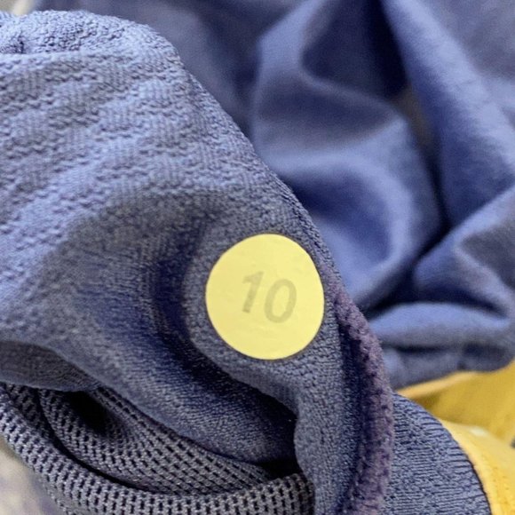 LULULEMON Light Purple Running Top - Picture 9 of 9